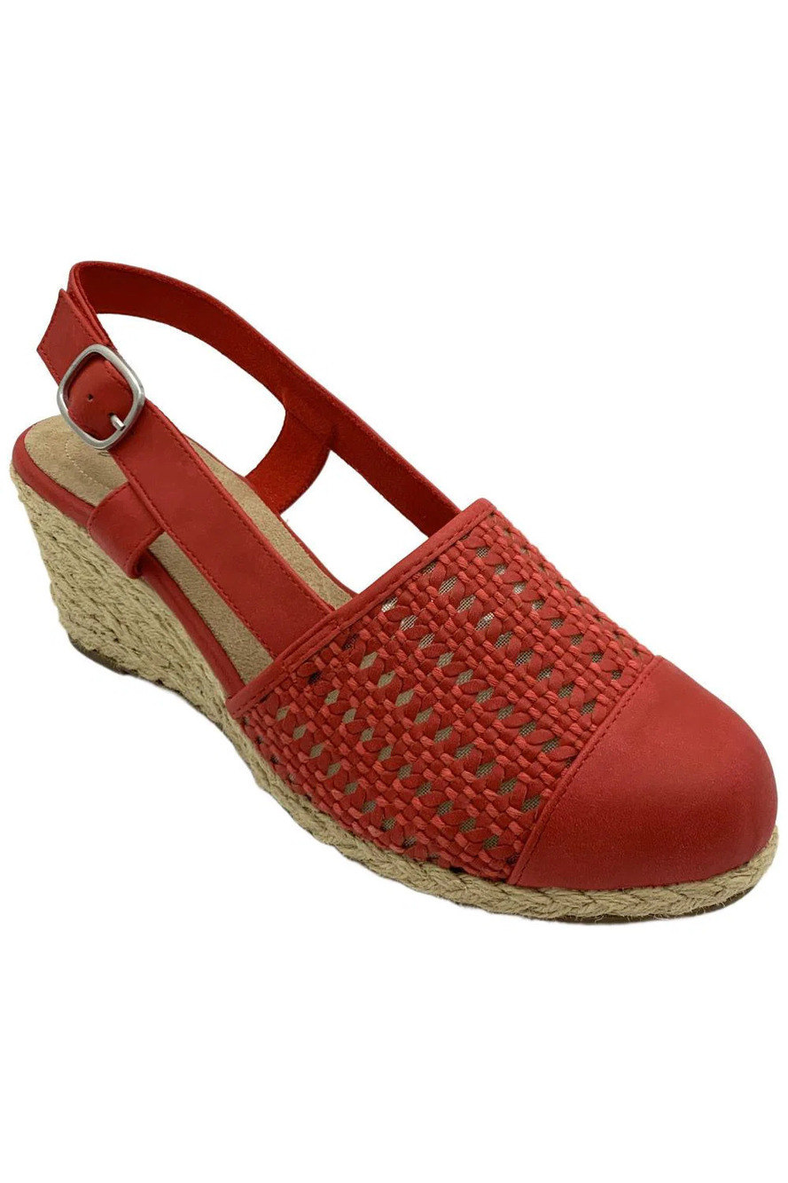 Easy Street Women's Taffy Buckle Slingback Espadrille Wedges Red - Wide